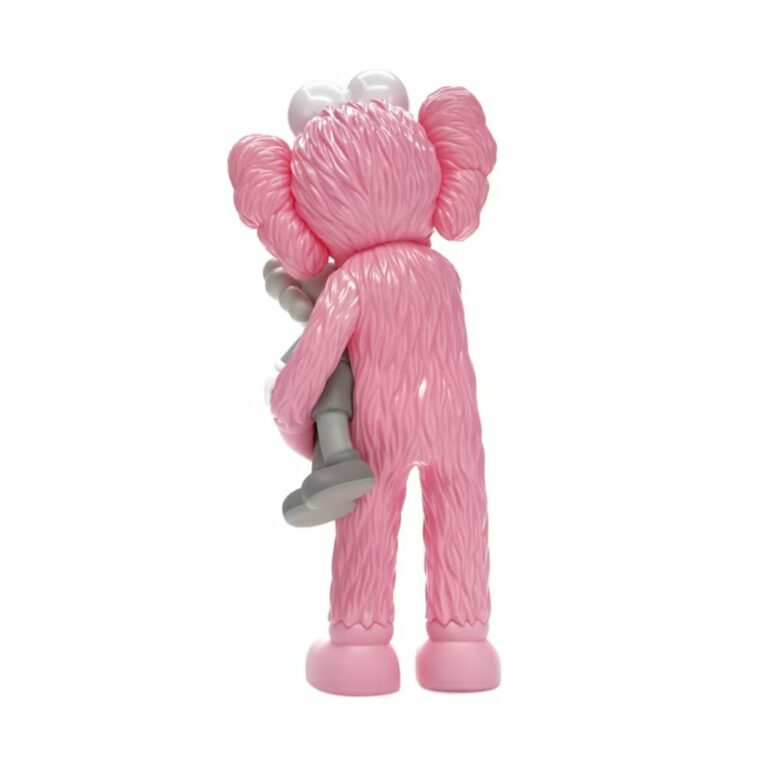 kaws-take-pink-rose-figurine-paris-3