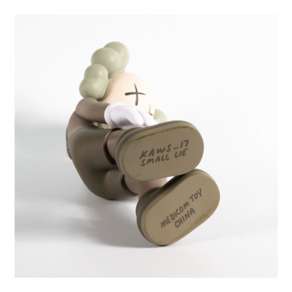 Small Lie Brown – Image 5
