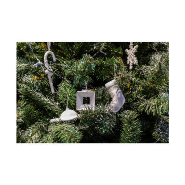 daniel arsham hollow present ornement daniel arsham snarkitecture et seletti 58 6745d4f1037b5.png