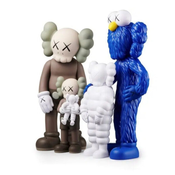 kaws family brown 15529 673c797bed569.jpg
