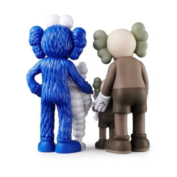 kaws family brown 15529 673c798660a9c.jpg