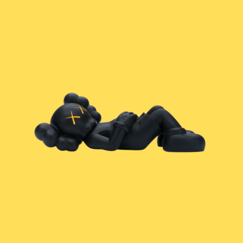 kaws holiday japan black 1020 673cac9148edd.png