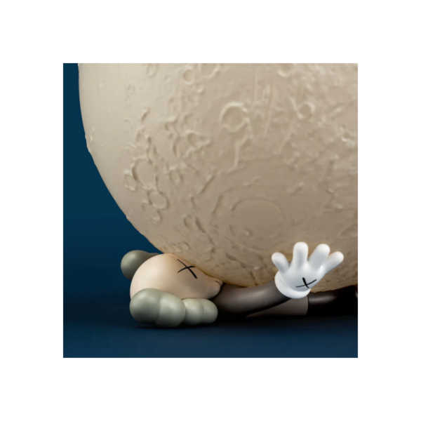 kaws holiday shanghai big moon 15883 6737578a9f49f.png