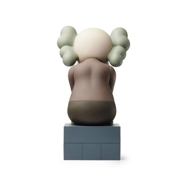 kaws passing through brown 16052 672b7ad425abe.jpg