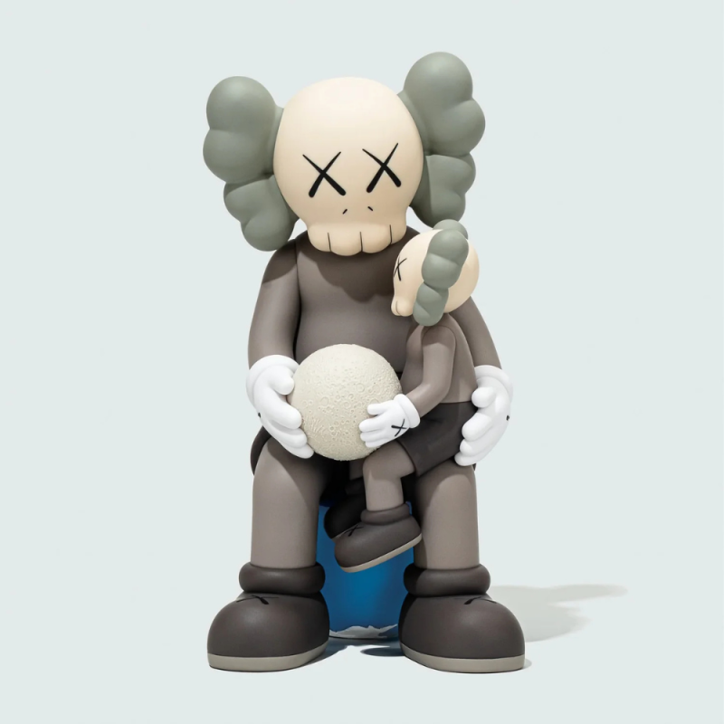 a77fcfc9a4d8cfbc45e1fdff56e4b115 kaws holiday thailand brown.png