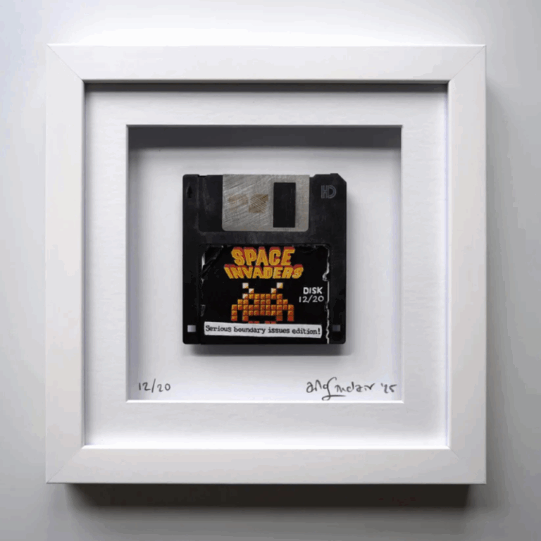 1b49e57394f622f2338e89e601ccbf8e arlo sinclair space invaders boudaries.png