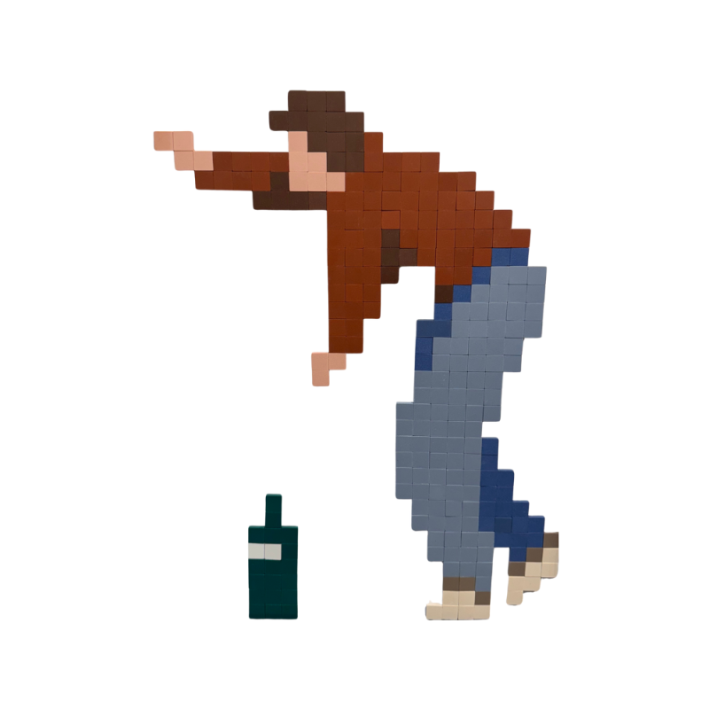 aedcc678bd18e0d66b96cca87f45e0f6 conrad bottle.png
