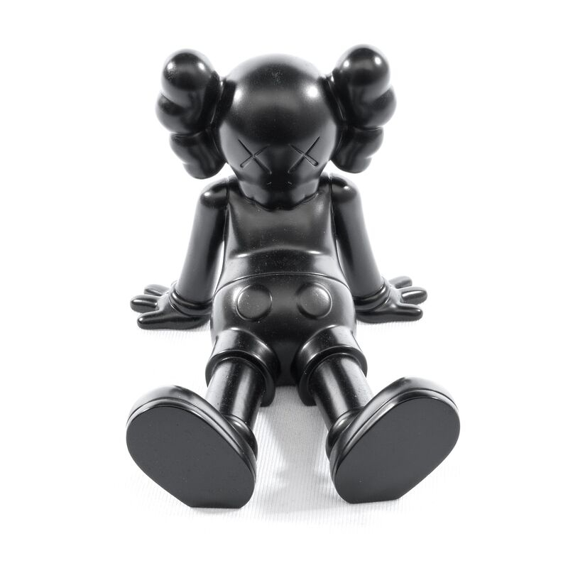 kaws still moment bronze edition 69eca0e0bf0c3.jpg